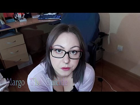 ❤️ Sexy meisie met bril suig dildo diep op kamera ☑ Anale video by ons af.friendmap.top